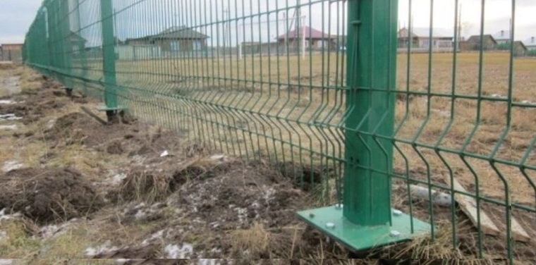 Купить сваи для ограждения от производителя в Сальске от 1380 руб: низкая цена, быстрая установка